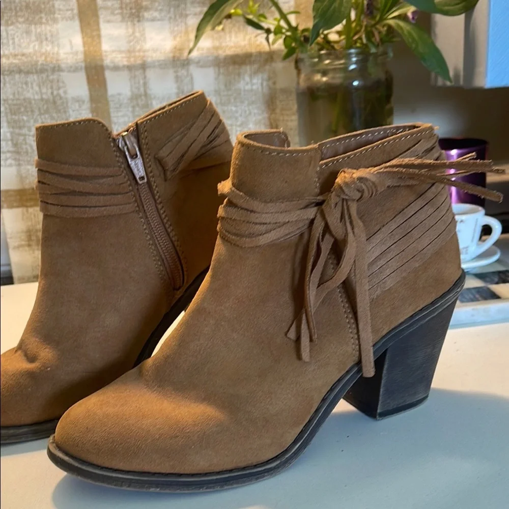 Time and Tru Brown Ankle Booties with Fringe - Picture 4 of 16